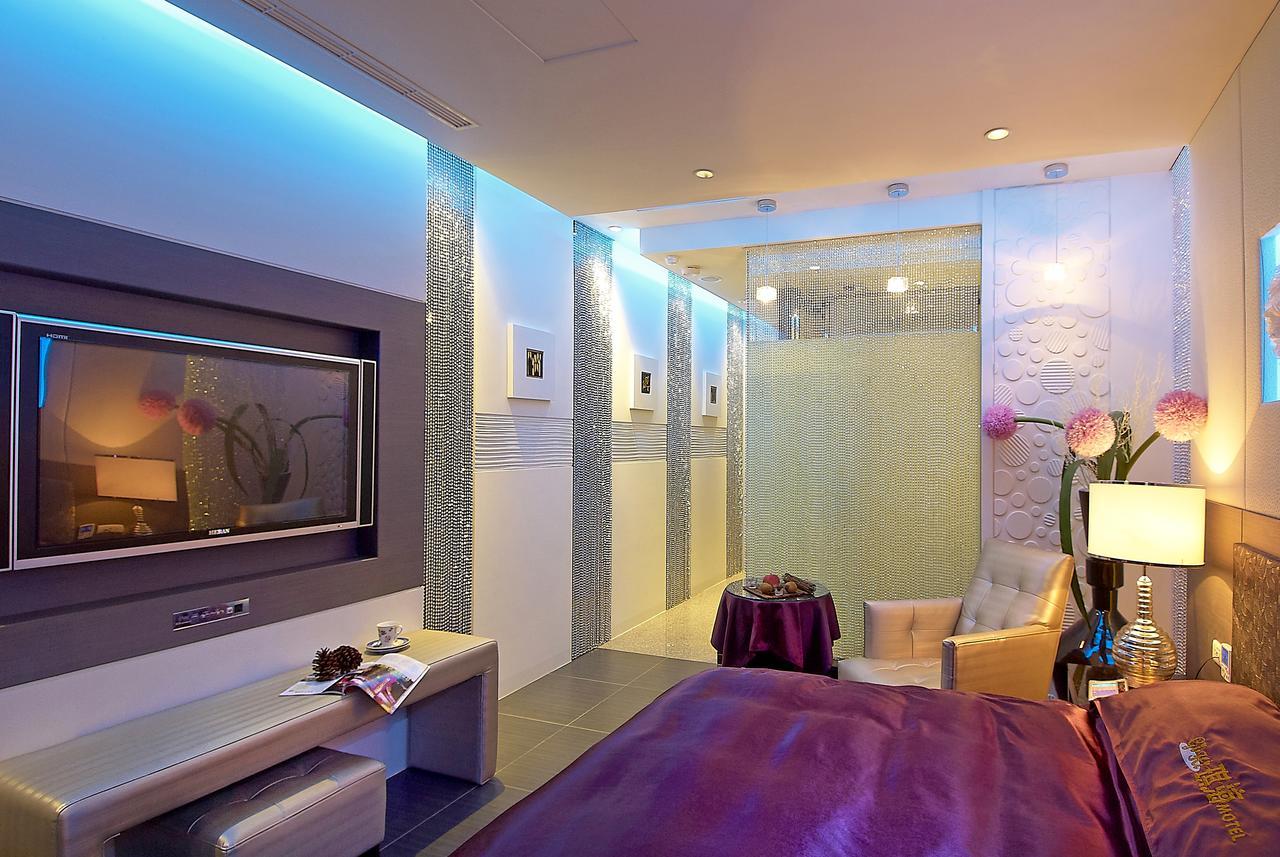 Qi Hai Motel Zhunan Ngoại thất bức ảnh