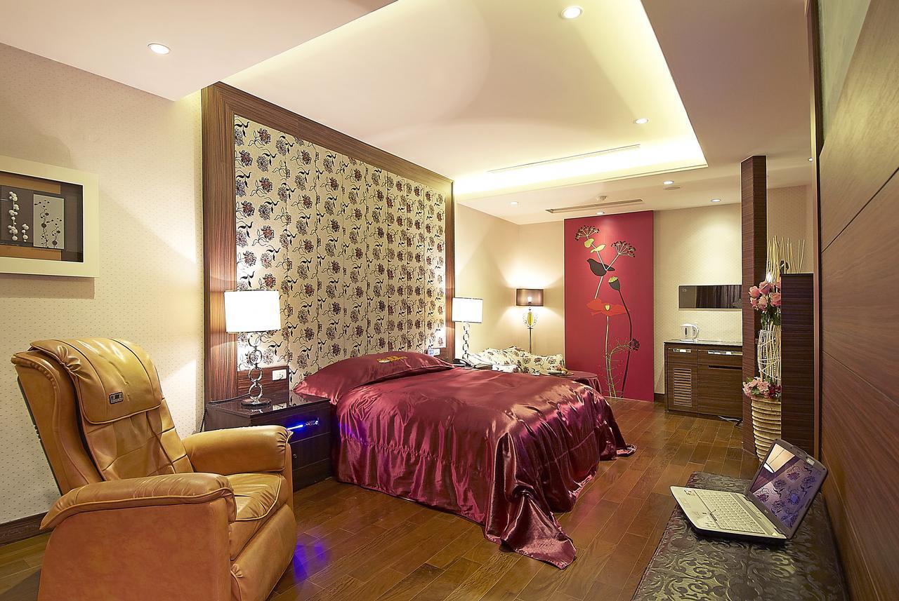 Qi Hai Motel Zhunan Ngoại thất bức ảnh